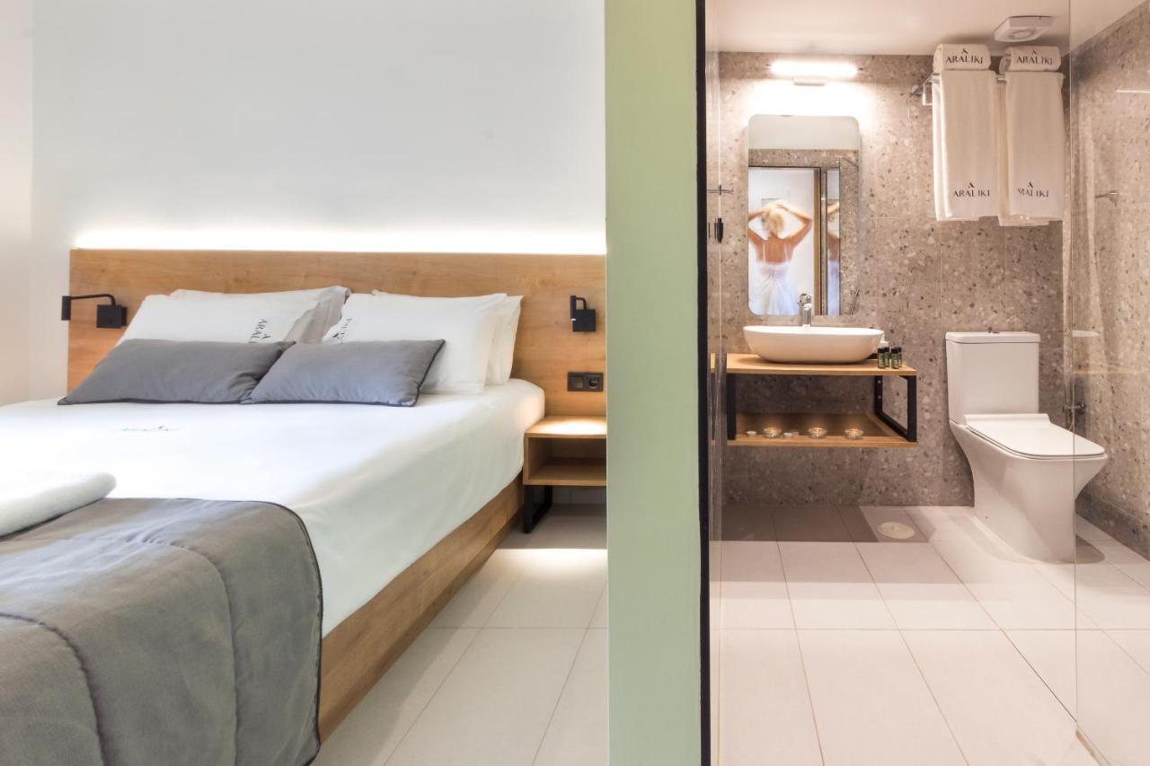 Araliki Suites Polychrono Ngoại thất bức ảnh