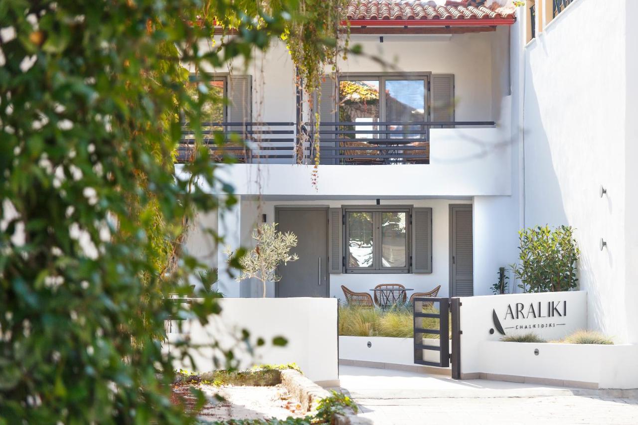 Araliki Suites Polychrono Ngoại thất bức ảnh