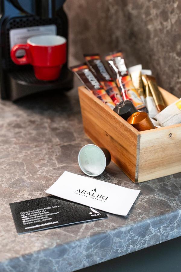 Araliki Suites Polychrono Ngoại thất bức ảnh