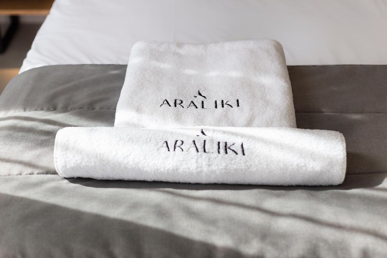 Araliki Suites Polychrono Ngoại thất bức ảnh