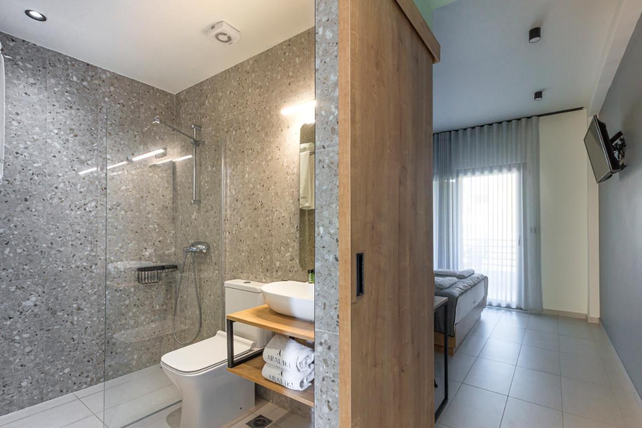 Araliki Suites Polychrono Ngoại thất bức ảnh